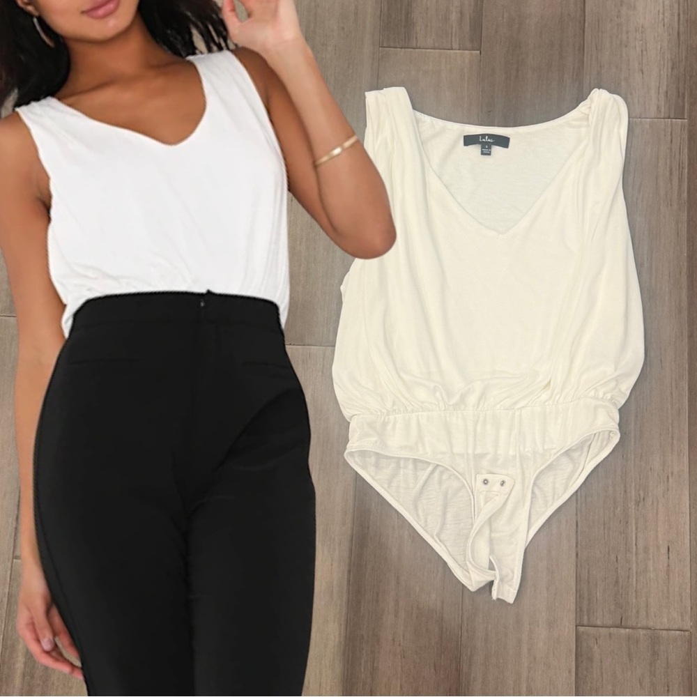 Lulus Ivory V-Neck Sleeveless Bodysuit